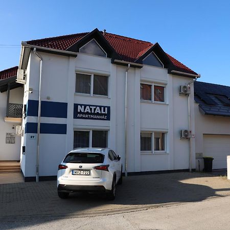 Natali Apartmanhaz Eger Zewnętrze zdjęcie