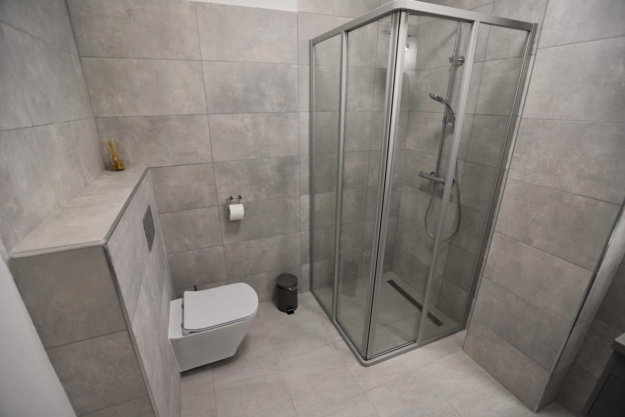 Natali Apartmanhaz Eger Zewnętrze zdjęcie