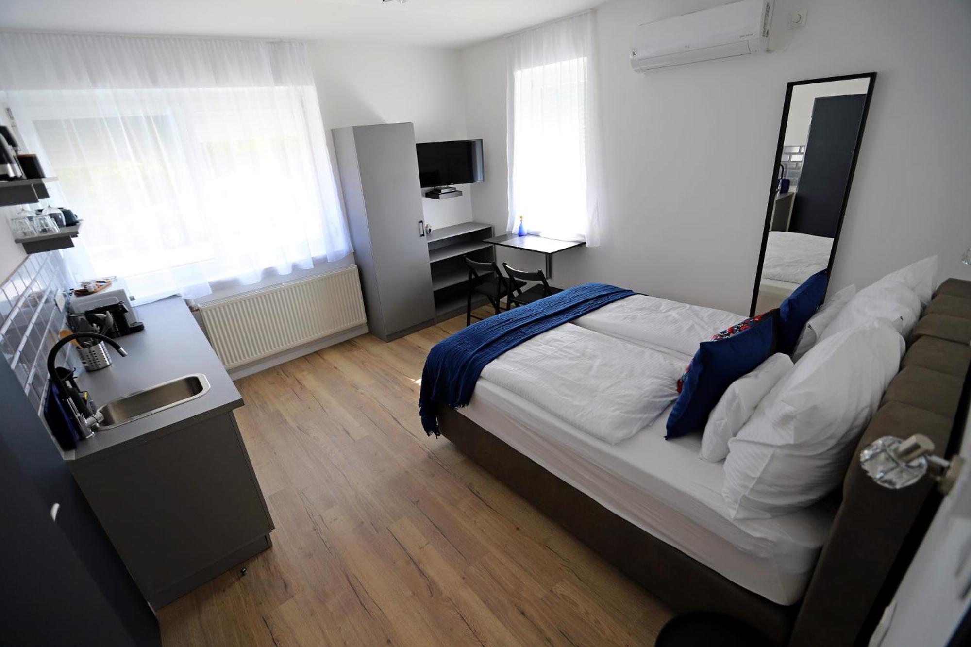 Natali Apartmanhaz Eger Zewnętrze zdjęcie